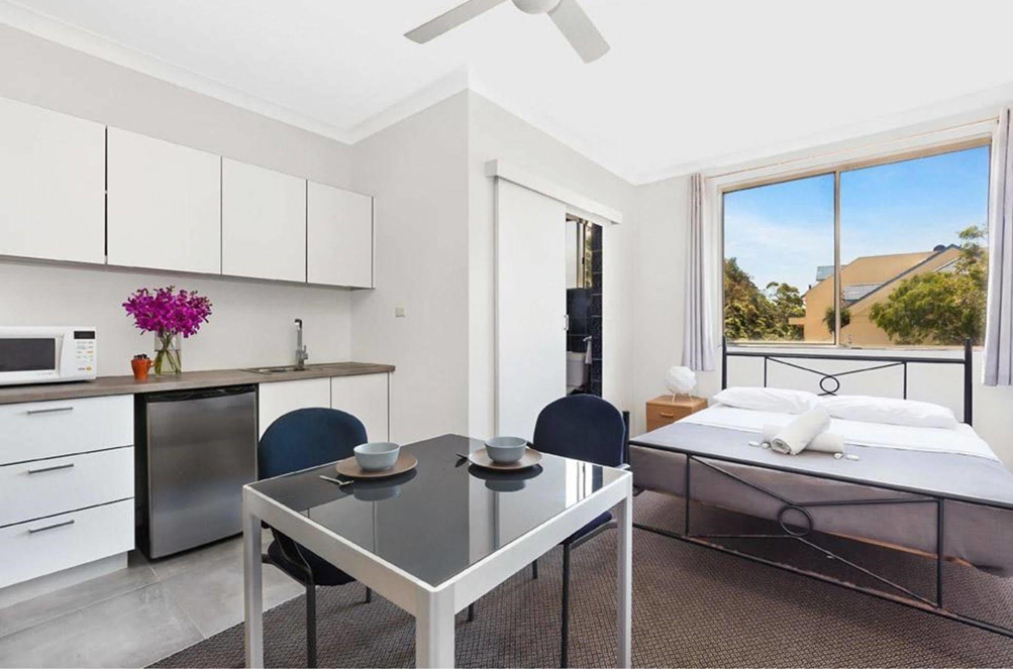 Manly Beachside Apartments Bagian luar foto
