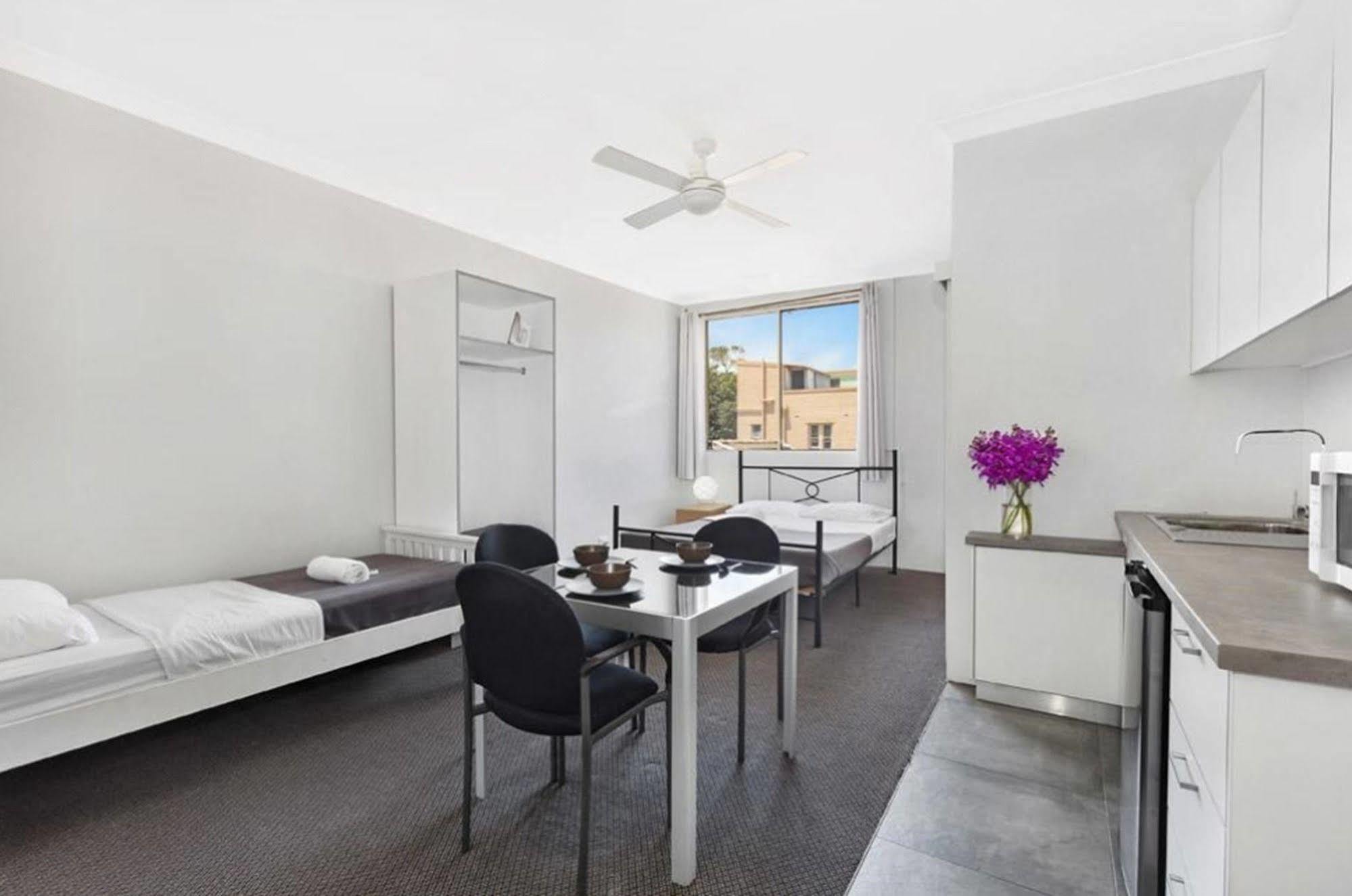Manly Beachside Apartments Bagian luar foto