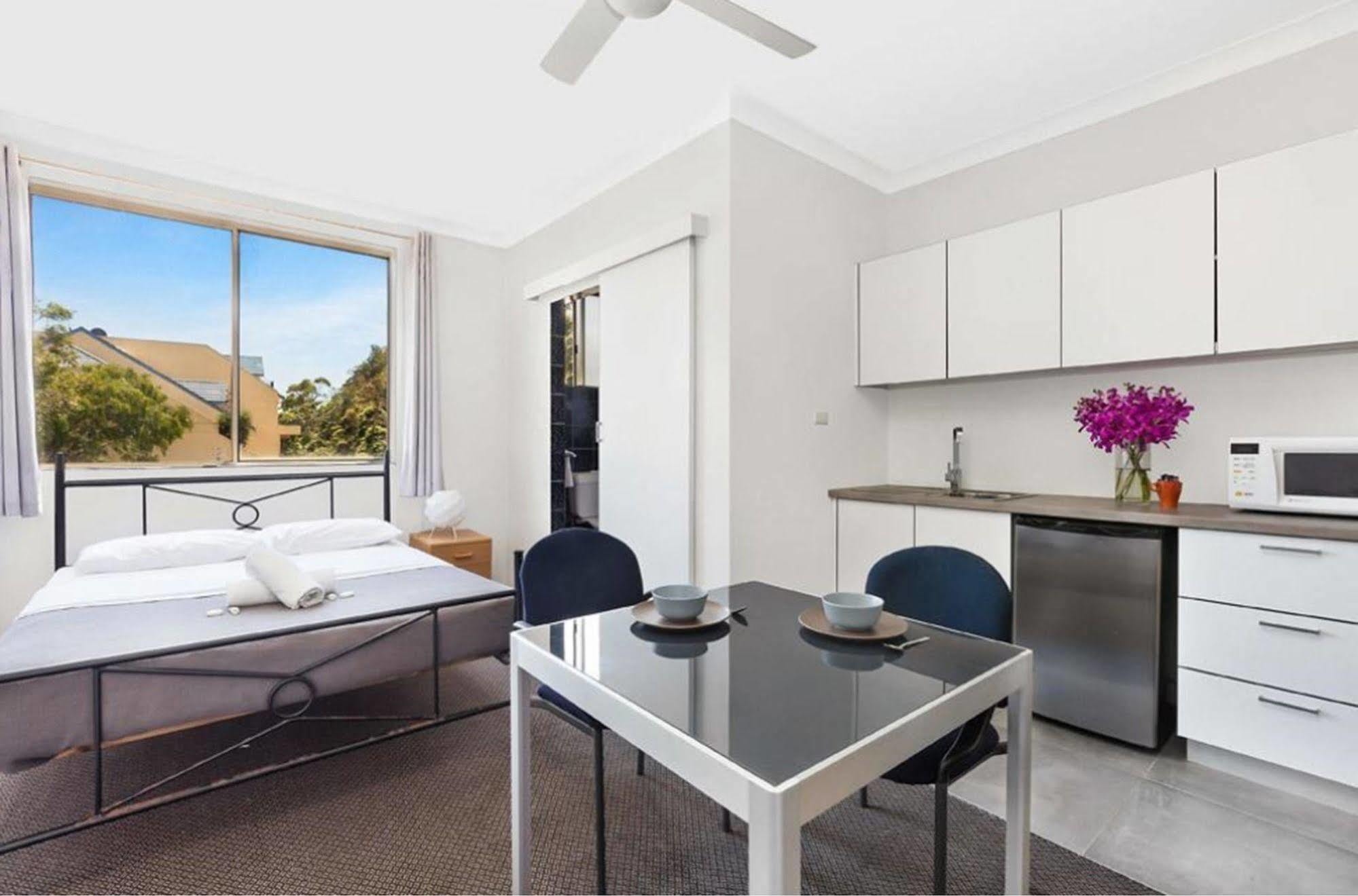 Manly Beachside Apartments Bagian luar foto