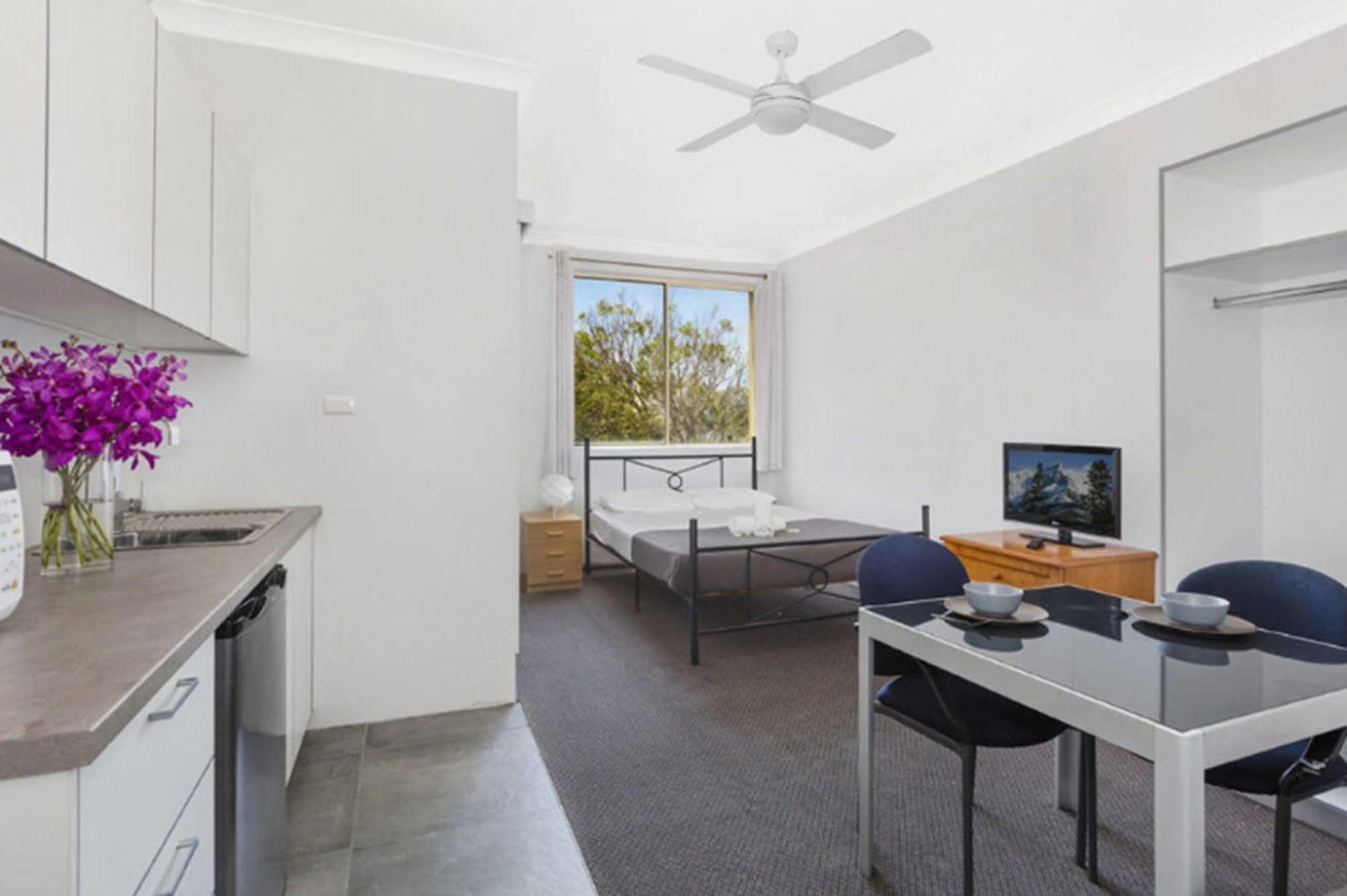 Manly Beachside Apartments Bagian luar foto